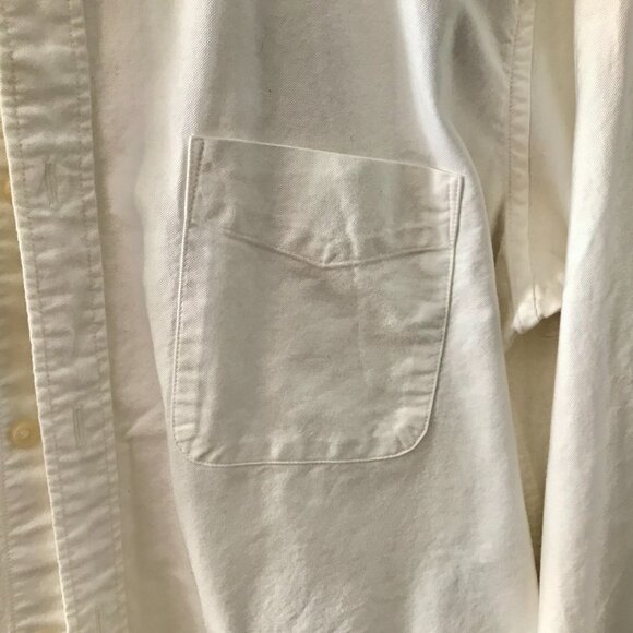 Unisex White Uniqlo Button-Down Shirt - Size XL - Picture 2 of 6